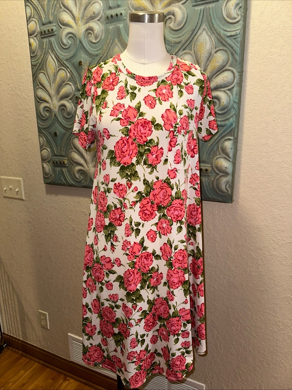 Lularoe Carly Unicorn pink and red roses XS